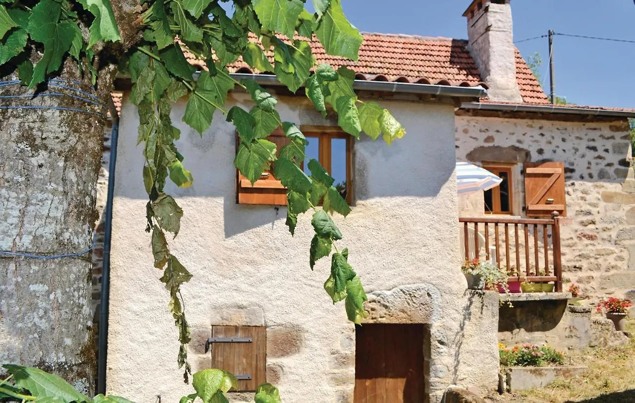 Two-Bedroom Holiday Home In St. Bressou Saint-Bressou   Saint-Bressou (Lot)