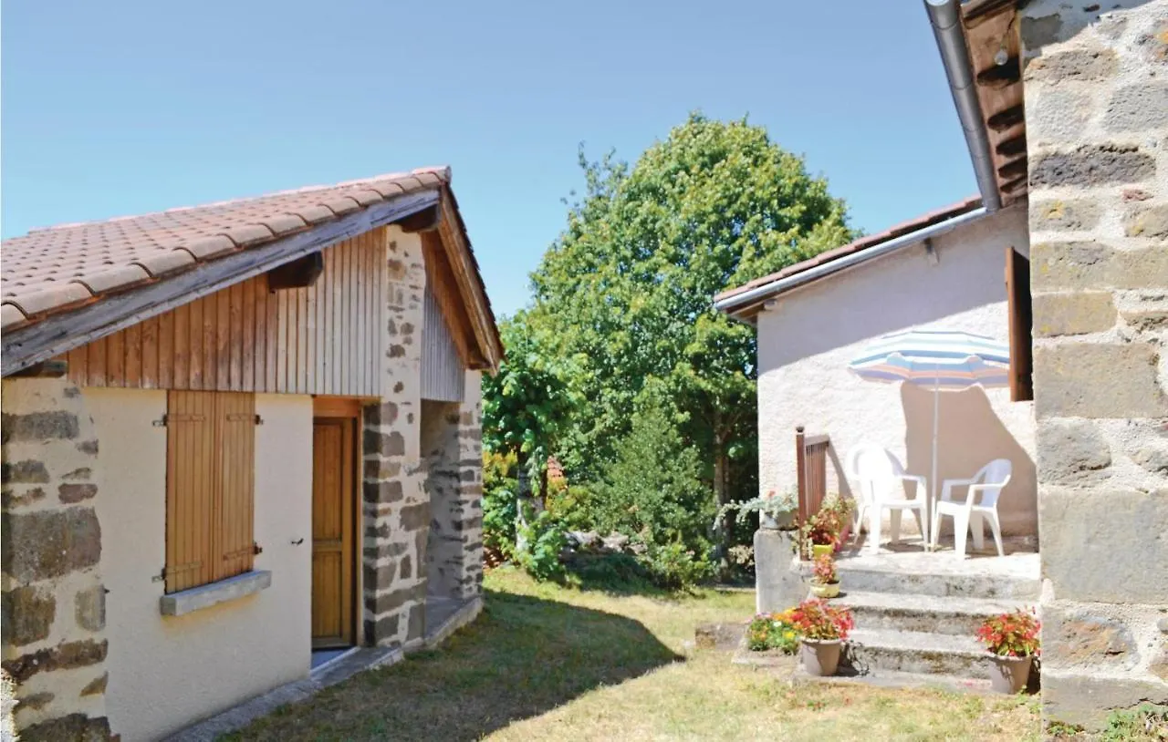 Two-Bedroom Holiday Home In St. Bressou Saint-Bressou