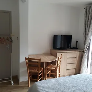 https://joli-studio-en-campagne.inbrittany.com